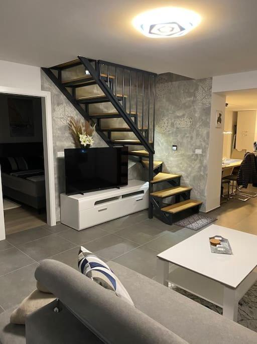 Apartment Mm22 Peroj Bagian luar foto